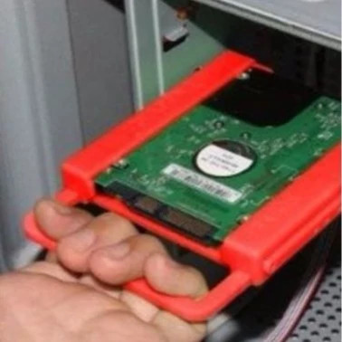 براکت هارد SSD مدل TQ – قاب پلاستیکی برای تبدیل هارد 2.5 اینچی به 3.5 اینچ