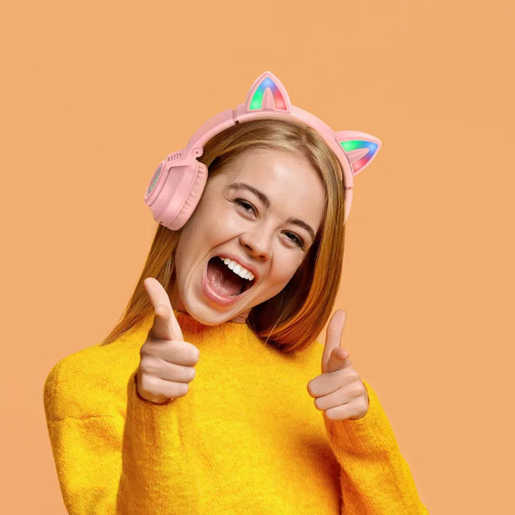 هدفون بلوتوثی بروفون مدل BO18 صورتی – طرح Cat Ear با نورپردازی RGB و درایور ۴۰ میلیمتری