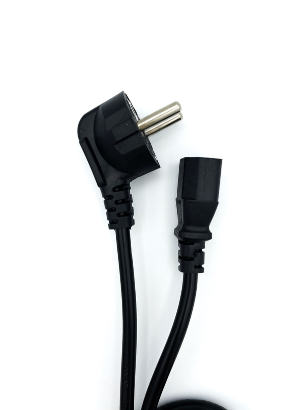 کابل برق سه پین ایکس وکس پلاس مدل XVOX PLUS ۳×۰.۷۵ طول ۱.۵ متر – انتقال ایمن و بادوام جریان برق برای پاور و مانیتور